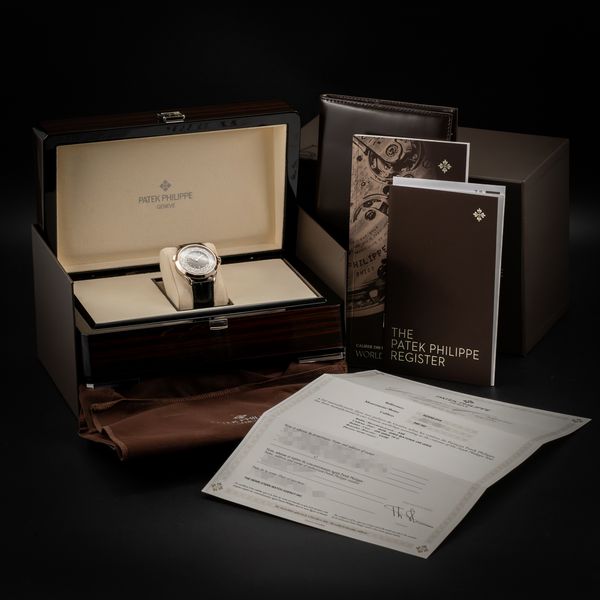 Patek Philippe World Time 5230G-014